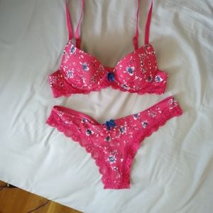 Adore me Kati contour